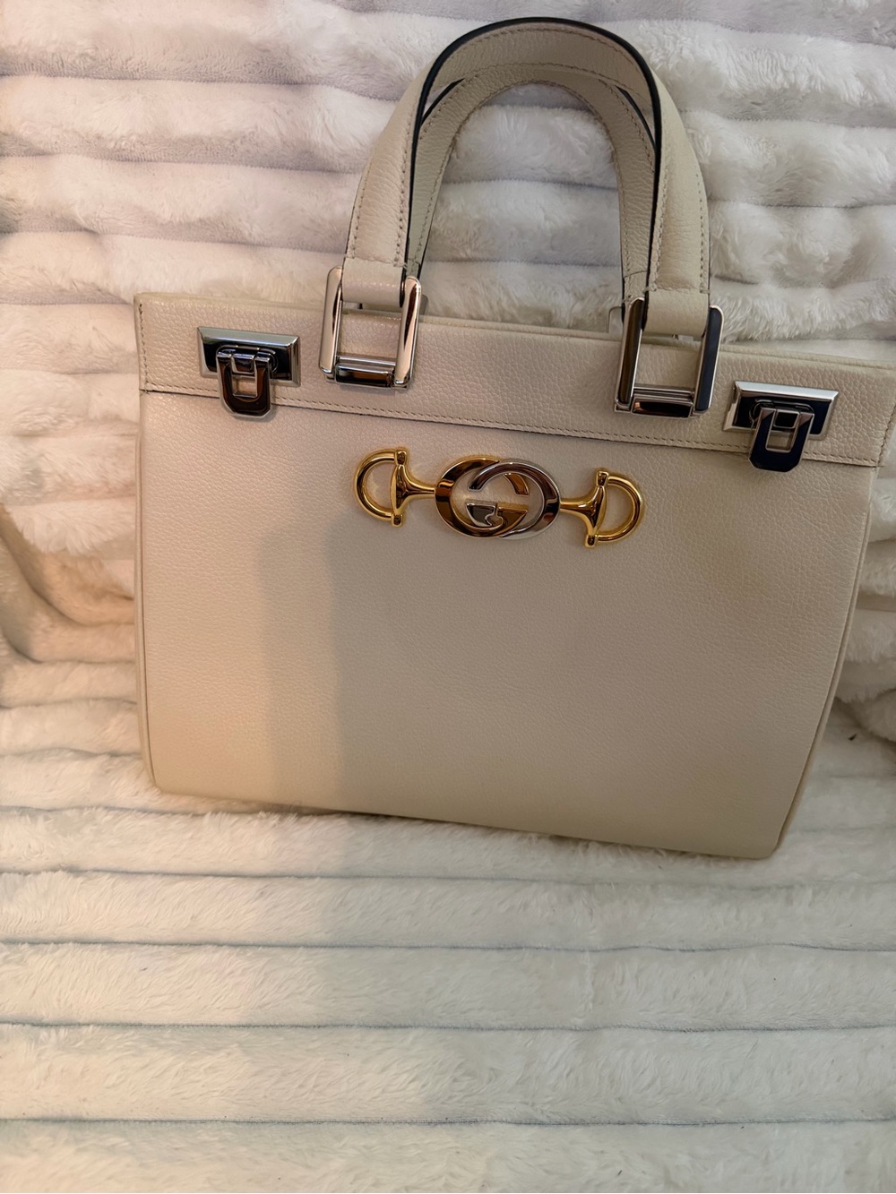 Gucci Small Zumi Calfskin Top Handle Bag - Mystic White (with strap)
